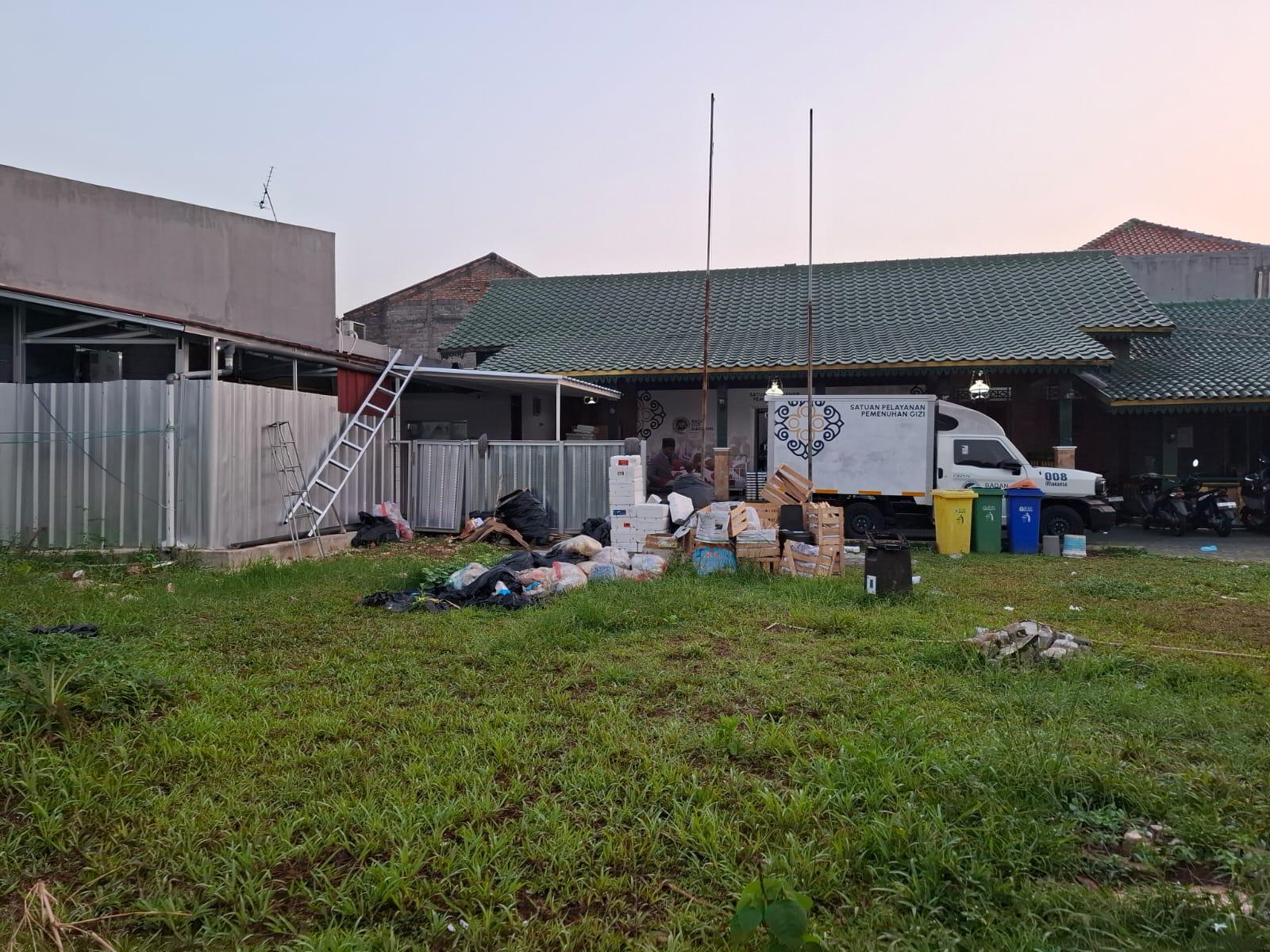 Bau Busuk, Tutup Segera Dapur MBG Jagakarsa 008